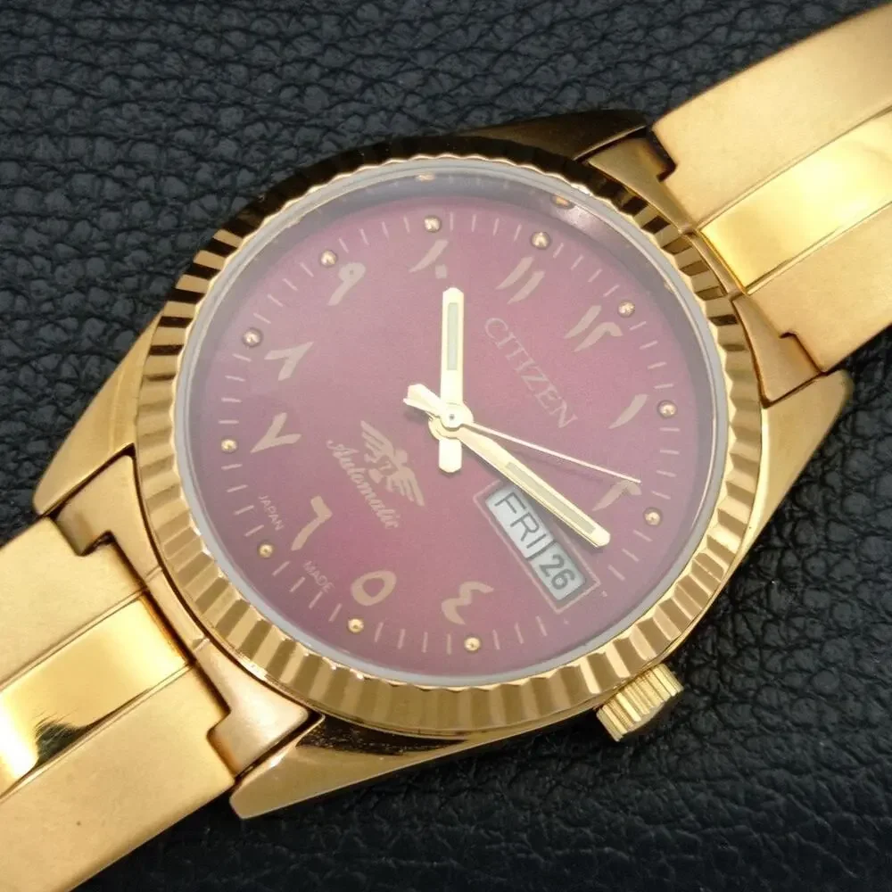 Vintage 1985 Citizen Automatic Mens Gold Watch W/daydate & Red accents